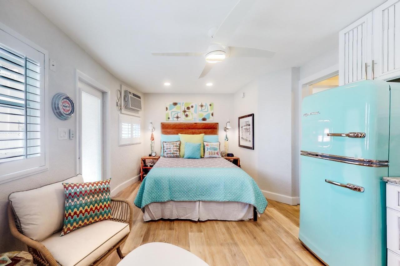 Sea Rocket 8 Hotel St. Pete Beach Ngoại thất bức ảnh