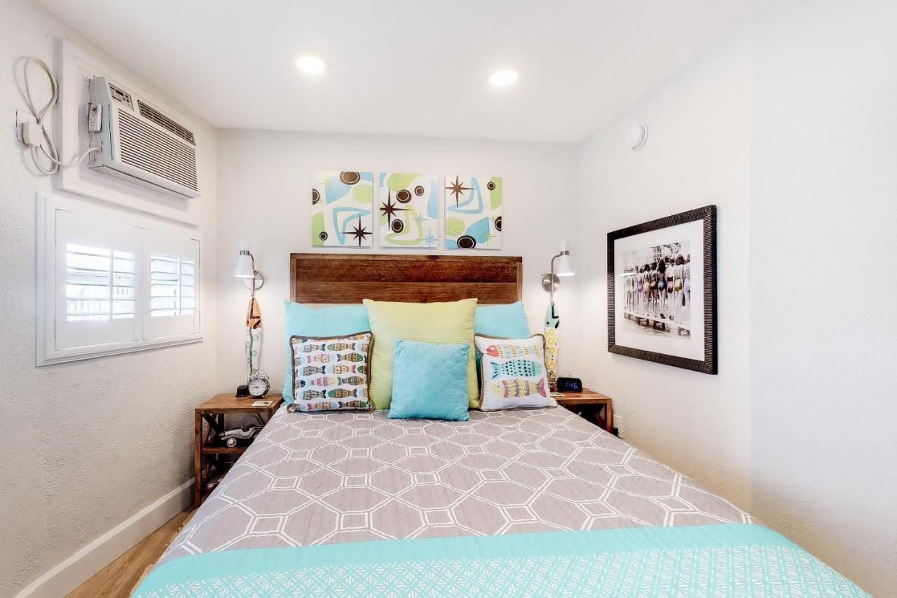 Sea Rocket 8 Hotel St. Pete Beach Ngoại thất bức ảnh