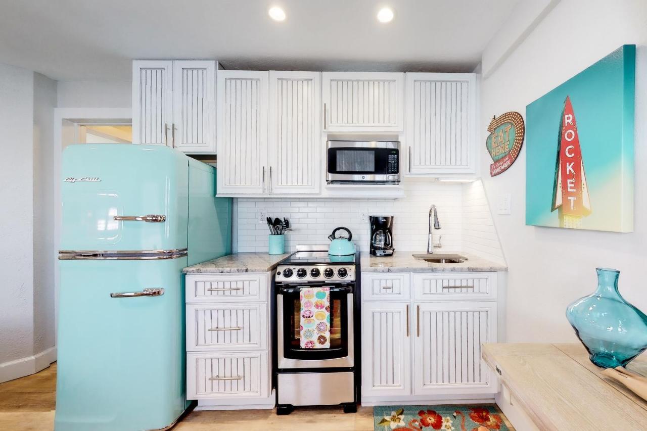 Sea Rocket 8 Hotel St. Pete Beach Ngoại thất bức ảnh